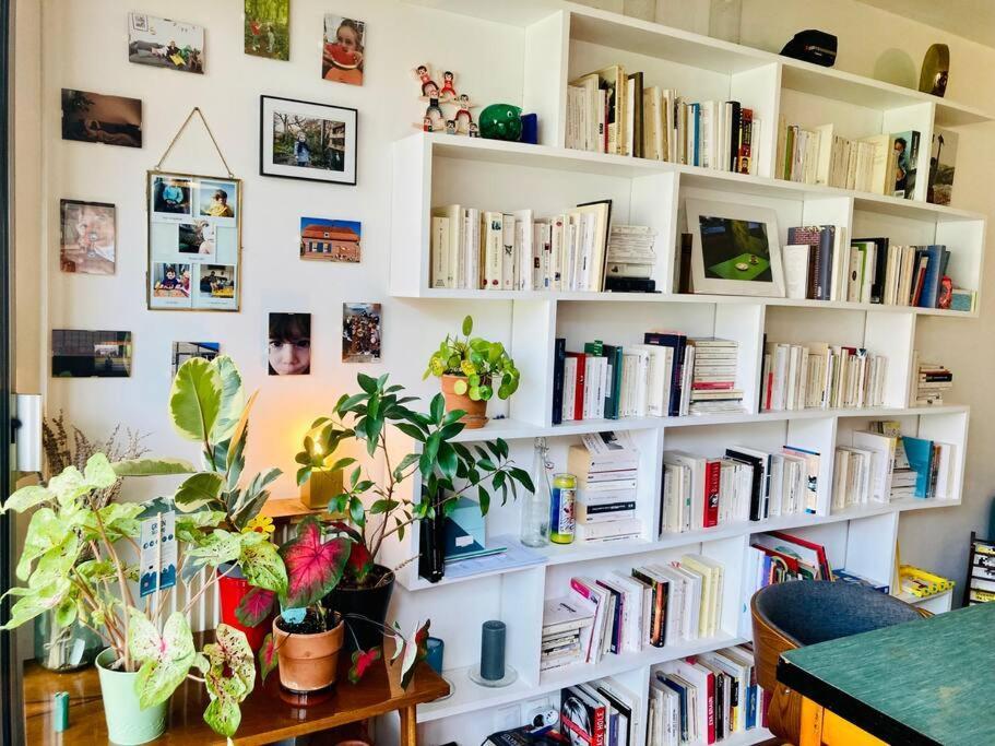 Paris : Appartement Familial Avec Parking Prive Clichy Luaran gambar