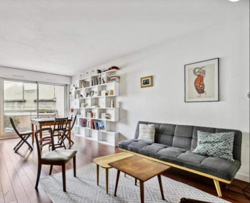 Paris : Appartement Familial Avec Parking Prive Clichy Luaran gambar